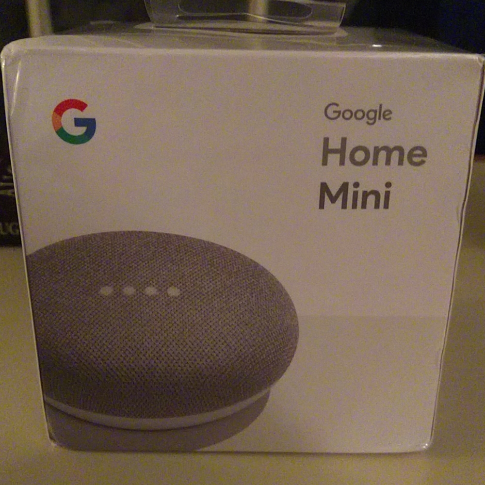 Google Home Mini - Picture 1 of 4